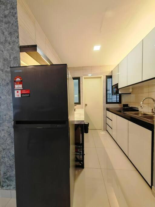 Industrial Design Simfoni 3 Bedroom W Netflix And Wi-Fi Cheras Exterior foto